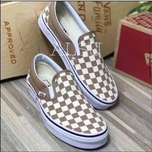 vans classic della batik